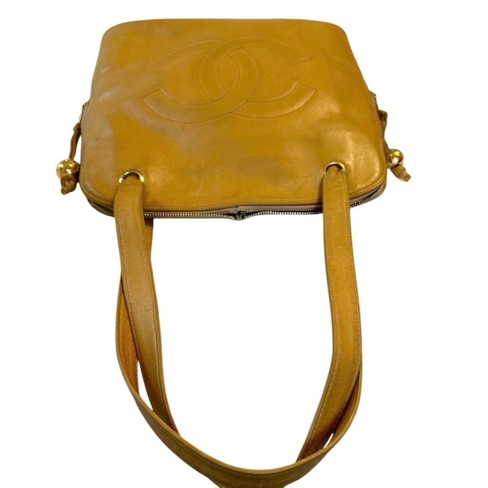 Chanel light brown tote - Picture 9 of 16